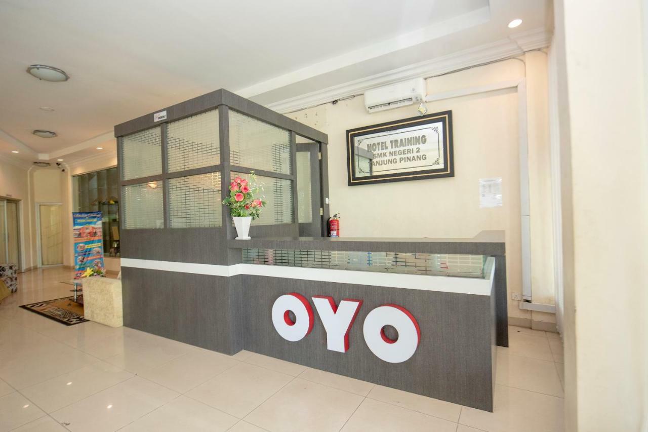 Oyo 1164 Edotel Mahligai By Smkn 2 Tanjungpinang Exteriör bild